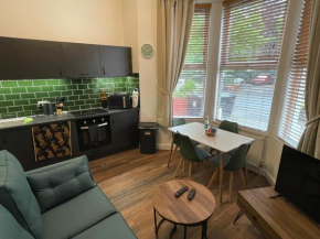 Flat 1, 297 Gillott Road, B16 0RT